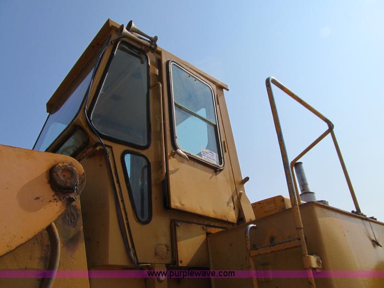 image for item E4975 1978 Michigan 275B wheel loader
