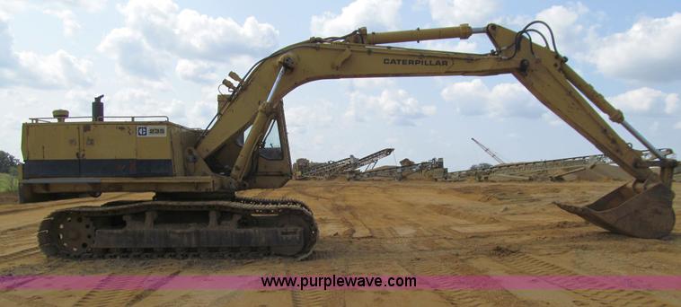 image for item E4976 1980 Caterpillar 235 excavator