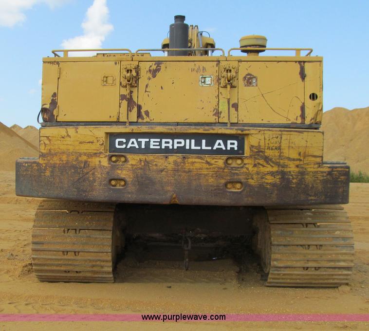image for item E4976 1980 Caterpillar 235 excavator