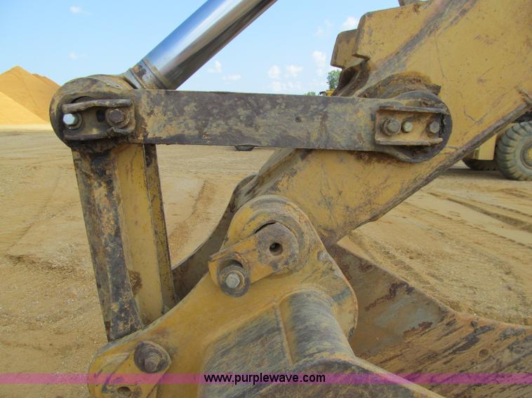 image for item E4976 1980 Caterpillar 235 excavator