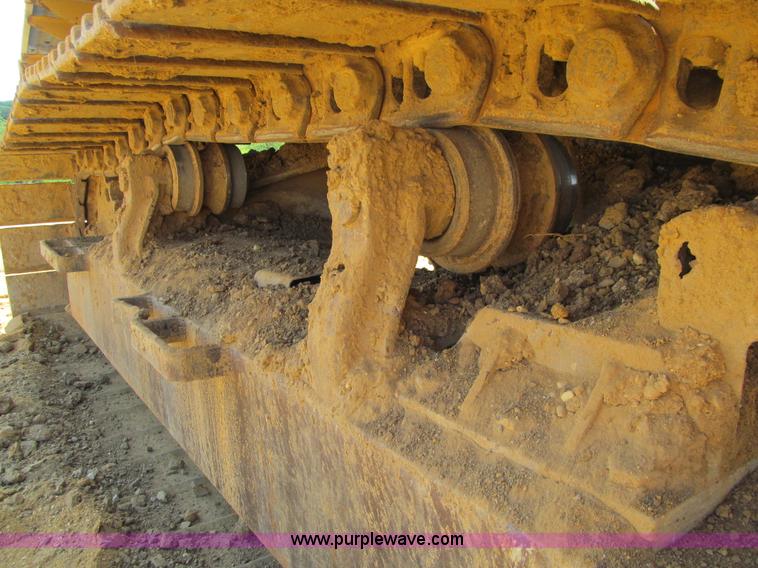 image for item E4976 1980 Caterpillar 235 excavator