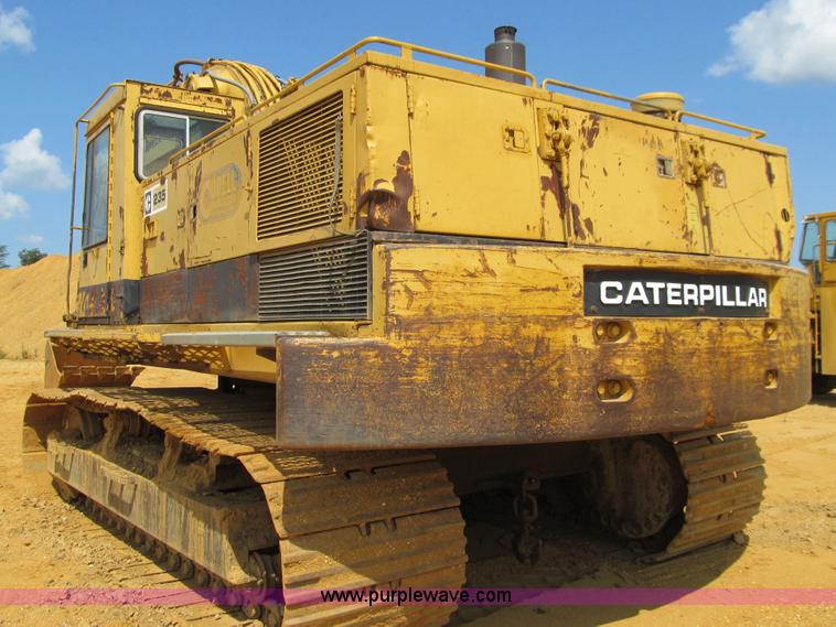 image for item E4976 1980 Caterpillar 235 excavator