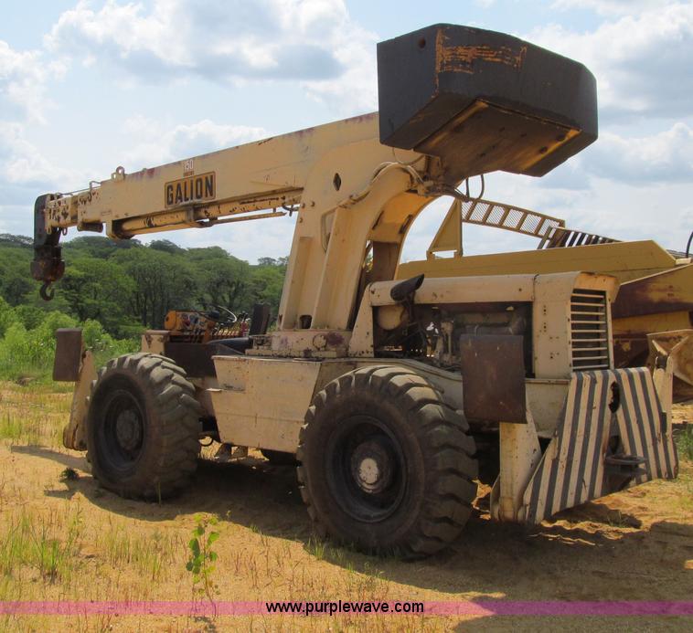 image for item E4978 1976 Galion 150A rough terrain crane