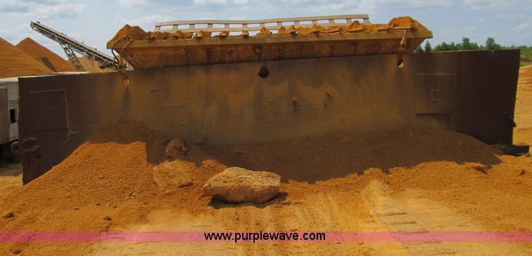 image for item E4979 Custom built portable vibratory feeder