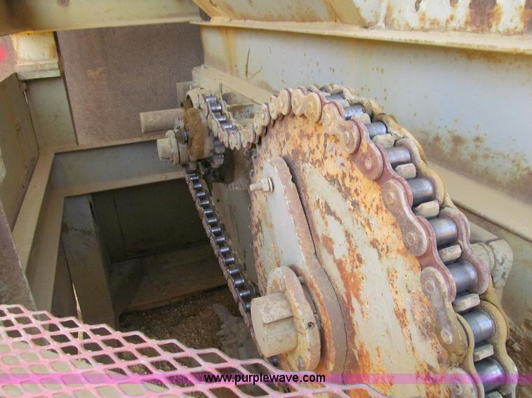 image for item E4979 Custom built portable vibratory feeder