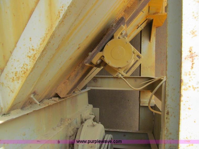 image for item E4979 Custom built portable vibratory feeder