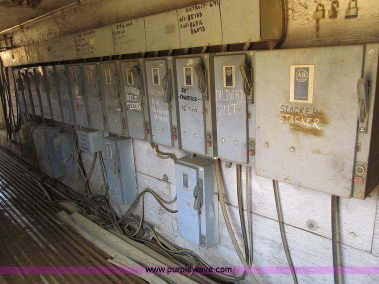 image for item E4983 Kato 200 kW generator