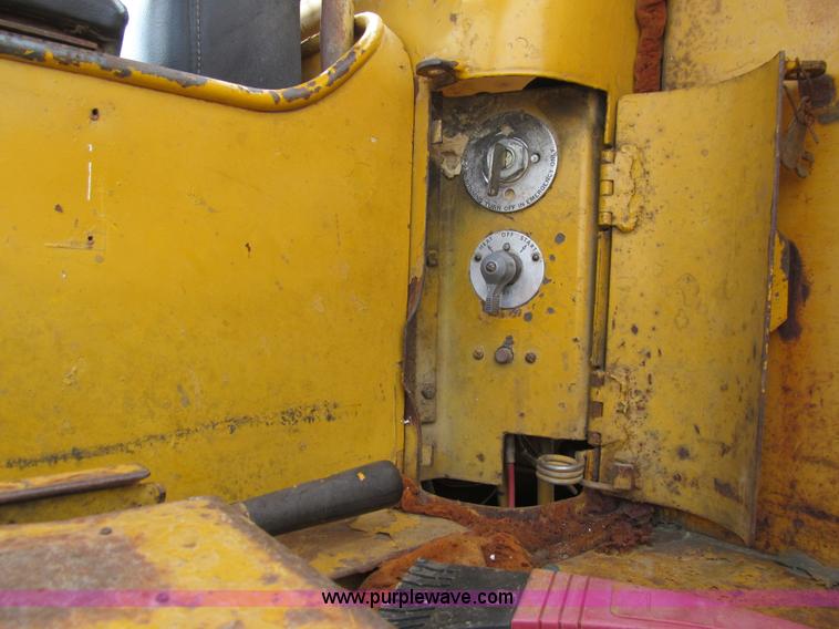 image for item J3444 1961 Caterpillar 944A wheel loader
