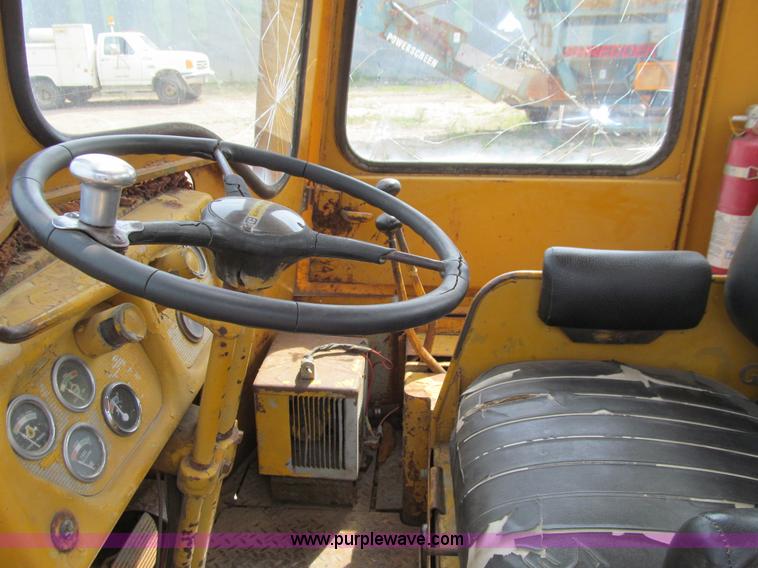 image for item J3444 1961 Caterpillar 944A wheel loader