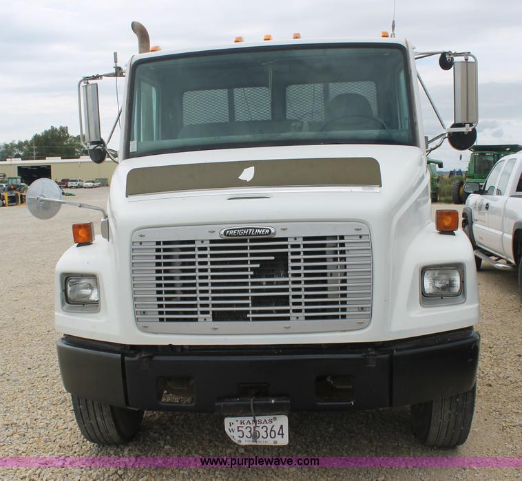 image for item AJ9378 1997 Freightliner FL70 flatbed truck