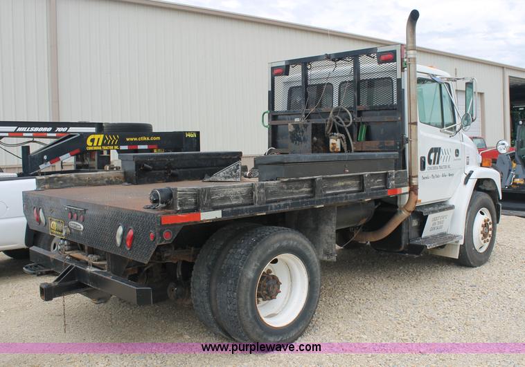 image for item AJ9378 1997 Freightliner FL70 flatbed truck