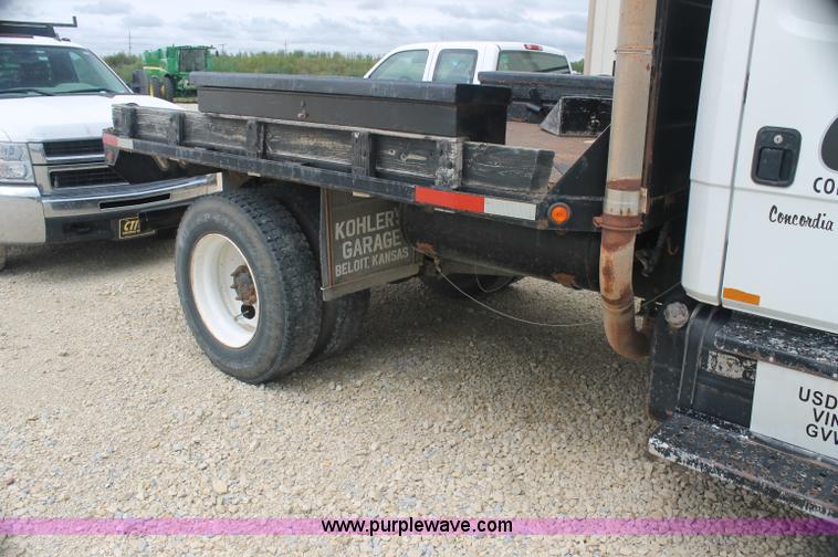 image for item AJ9378 1997 Freightliner FL70 flatbed truck