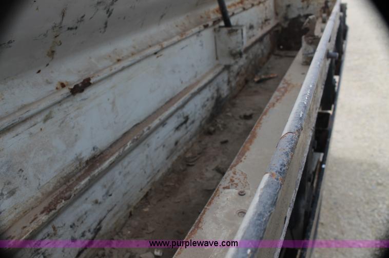 image for item AJ9378 1997 Freightliner FL70 flatbed truck