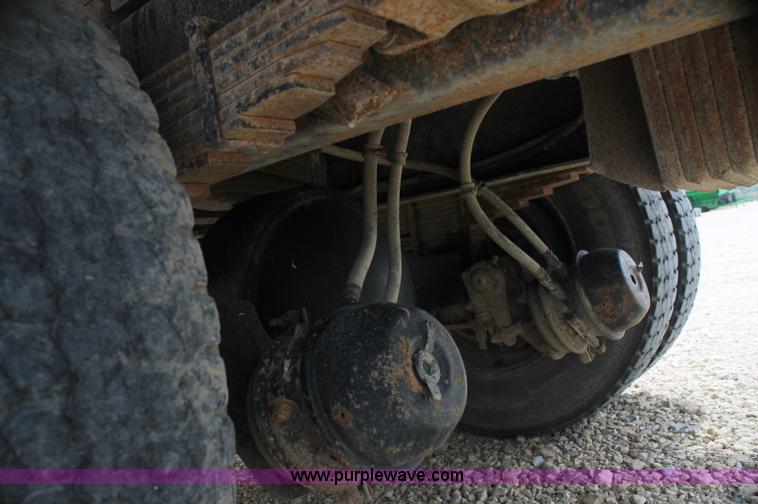 image for item AJ9378 1997 Freightliner FL70 flatbed truck