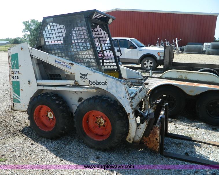 image for item AX9745 1982 Bobcat 642 skid steer
