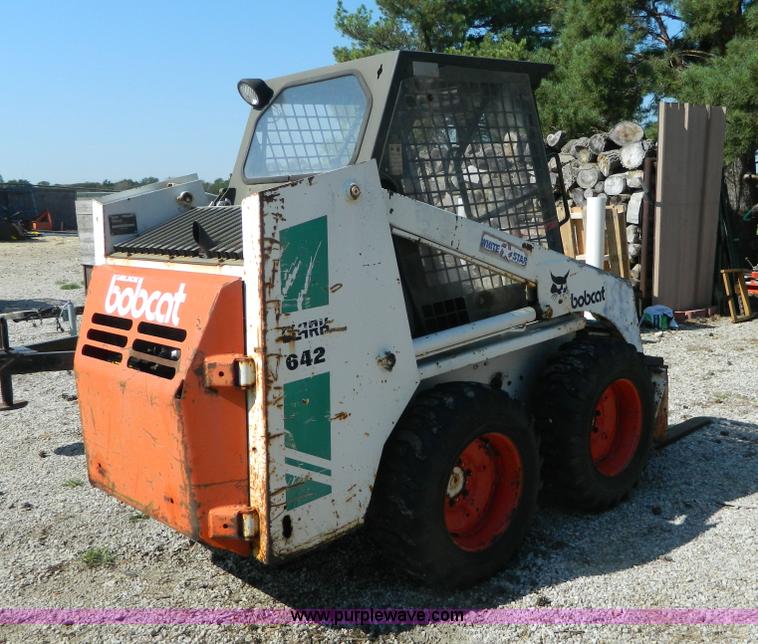 image for item AX9745 1982 Bobcat 642 skid steer