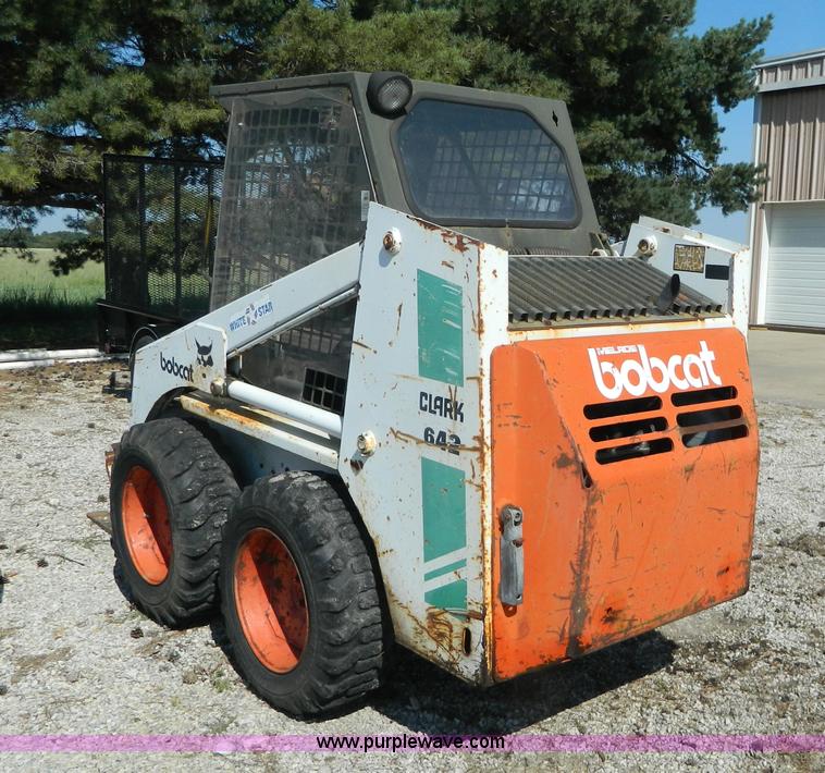 image for item AX9745 1982 Bobcat 642 skid steer