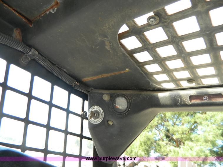 image for item AX9745 1982 Bobcat 642 skid steer