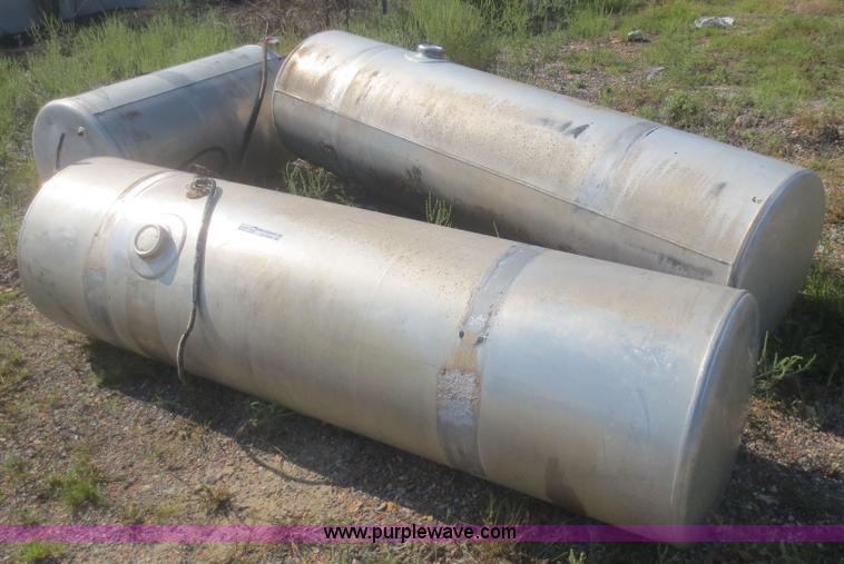 image for item AZ9194 (3) aluminum fuel tanks