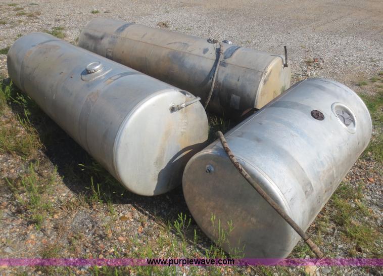 image for item AZ9194 (3) aluminum fuel tanks