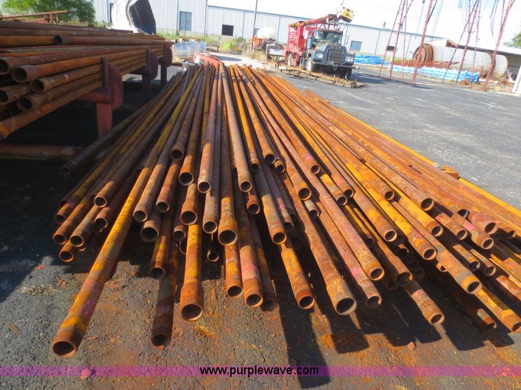 image for item D1162 (66) joints of 2 7/8" structural steel pipe