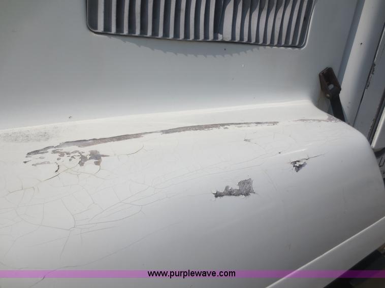 image for item D2116 1993 Mack CH613 semi truck