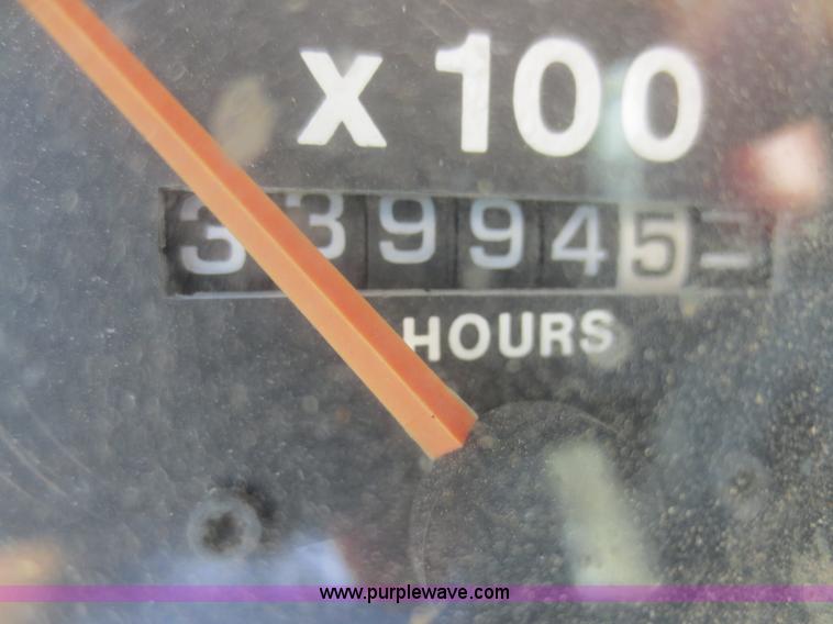 image for item D2116 1993 Mack CH613 semi truck