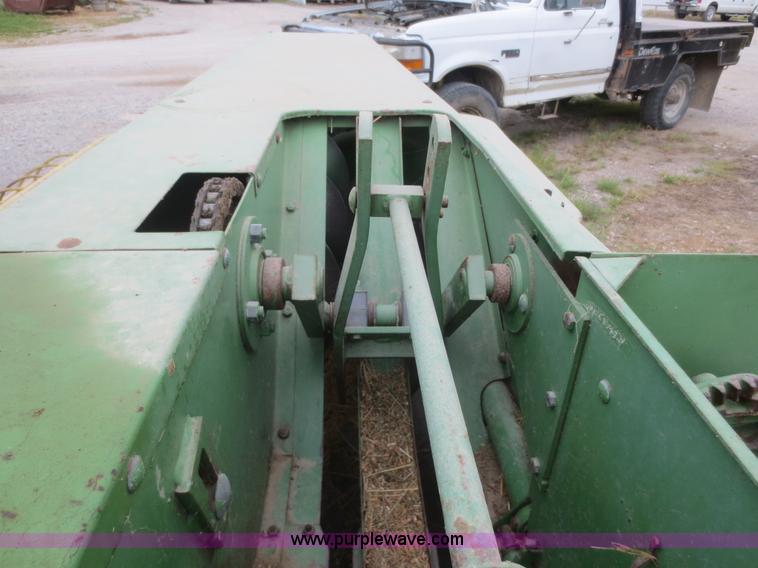 image for item D2149 John Deere 346 square baler