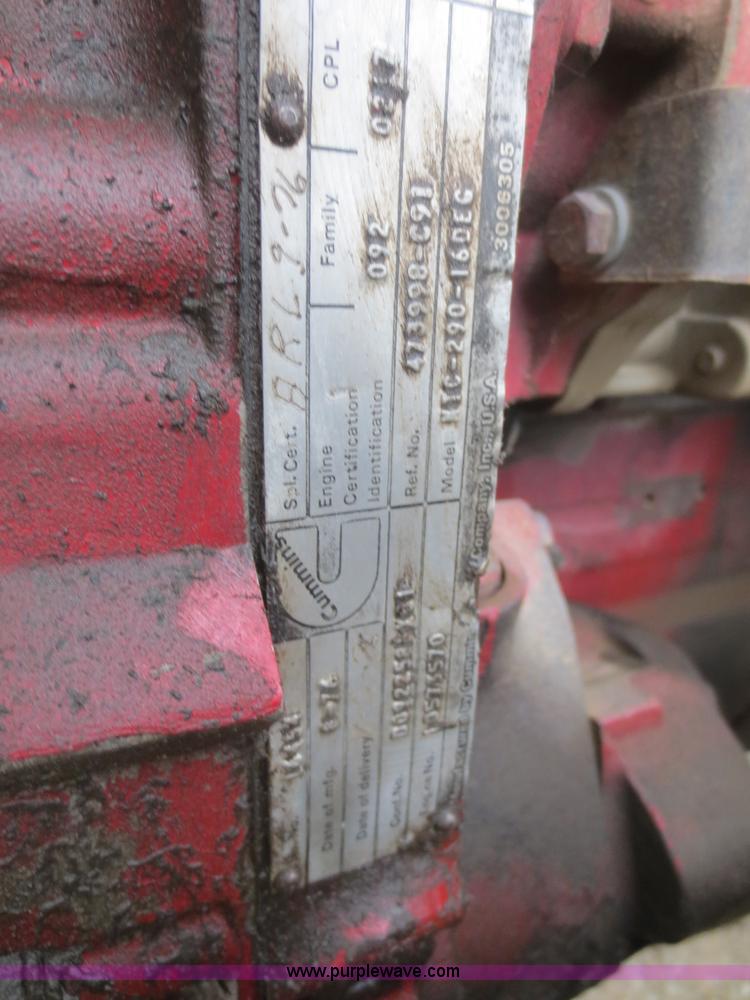 image for item D2151 1978 International F2554 truck cab and chassis