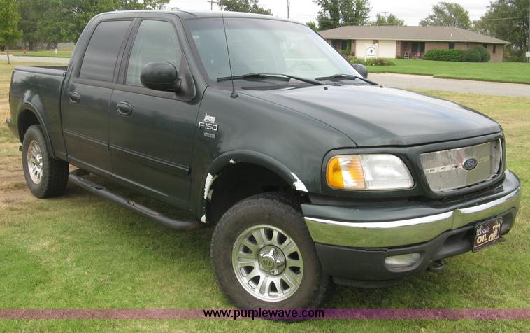 image for item E7891 2003 Ford F150 SuperCrew pickup truck