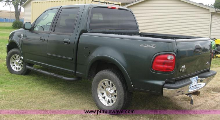 image for item E7891 2003 Ford F150 SuperCrew pickup truck