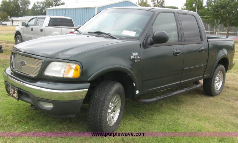 image for item E7891 2003 Ford F150 SuperCrew pickup truck
