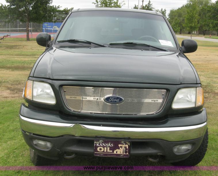 image for item E7891 2003 Ford F150 SuperCrew pickup truck