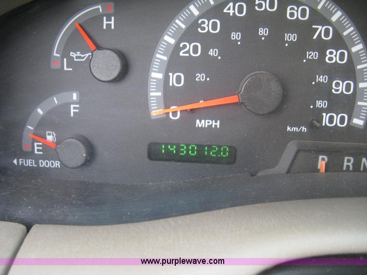 image for item E7891 2003 Ford F150 SuperCrew pickup truck