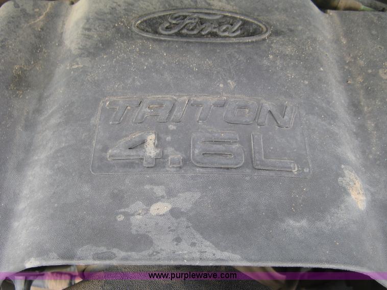 image for item E7891 2003 Ford F150 SuperCrew pickup truck