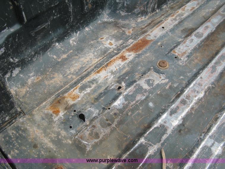 image for item E7891 2003 Ford F150 SuperCrew pickup truck