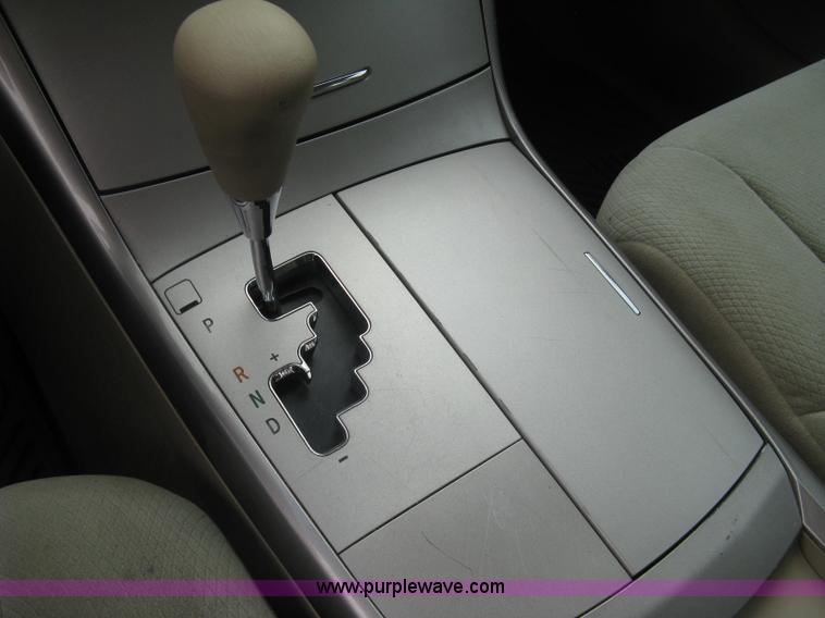 image for item E7892 2005 Toyota Avalon XL