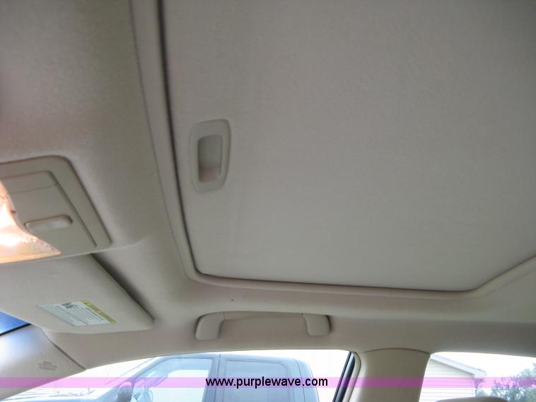 image for item E7892 2005 Toyota Avalon XL