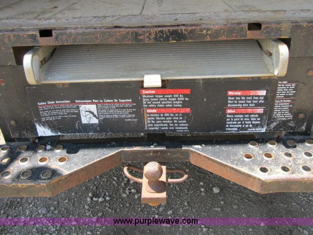 image for item F4940 1992 GMC TopKick box truck