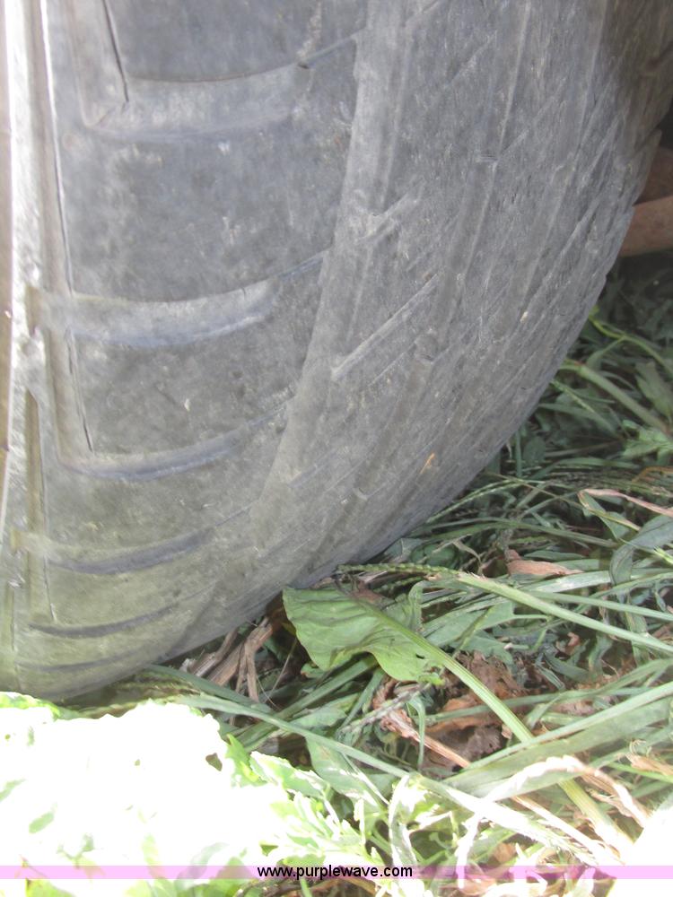 image for item F7462 2003 Dodge Stratus R/T