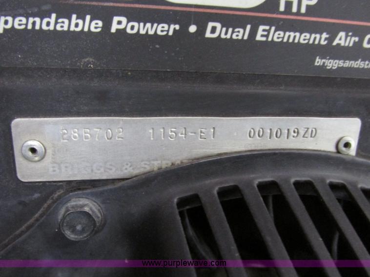 image for item G9957 Snapper WM280921B riding lawn mower