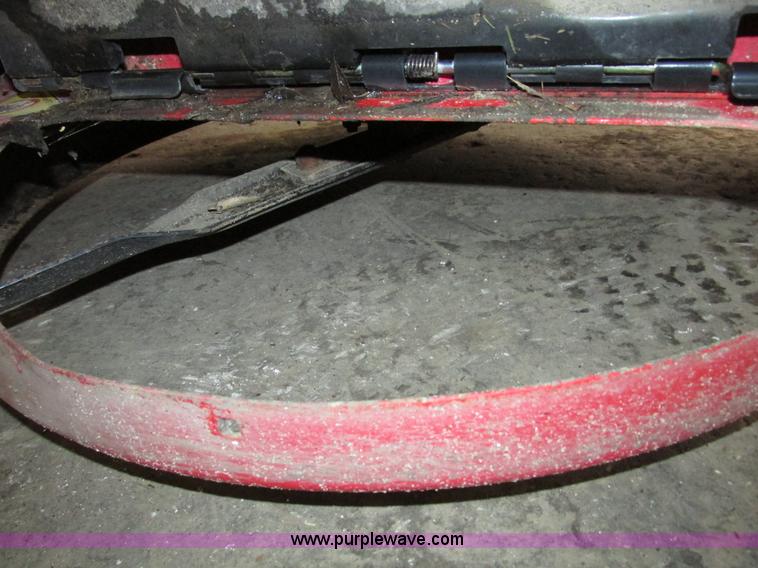 image for item G9957 Snapper WM280921B riding lawn mower