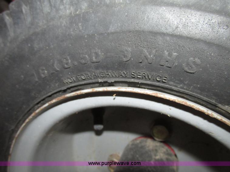 image for item G9957 Snapper WM280921B riding lawn mower