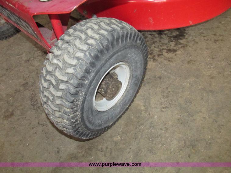 image for item G9957 Snapper WM280921B riding lawn mower