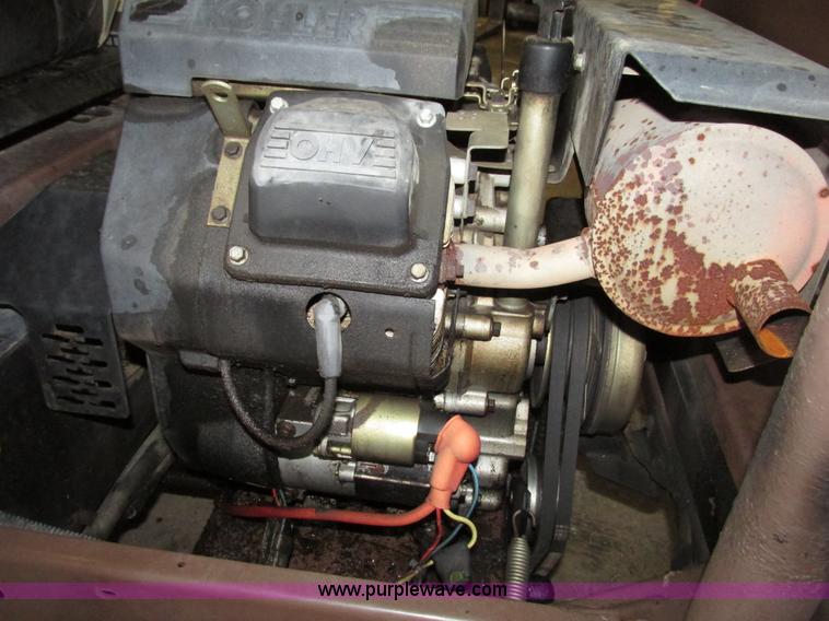 image for item G9958 2003 Grasshopper 720K riding lawn mower