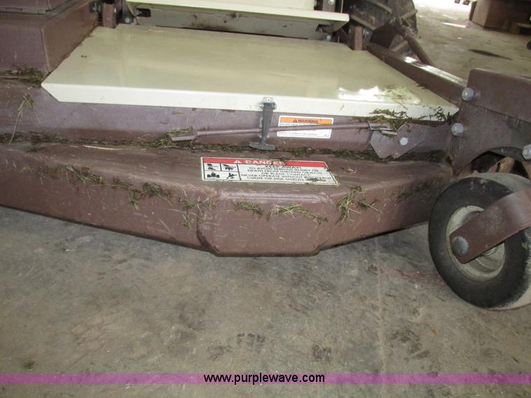 image for item G9958 2003 Grasshopper 720K riding lawn mower