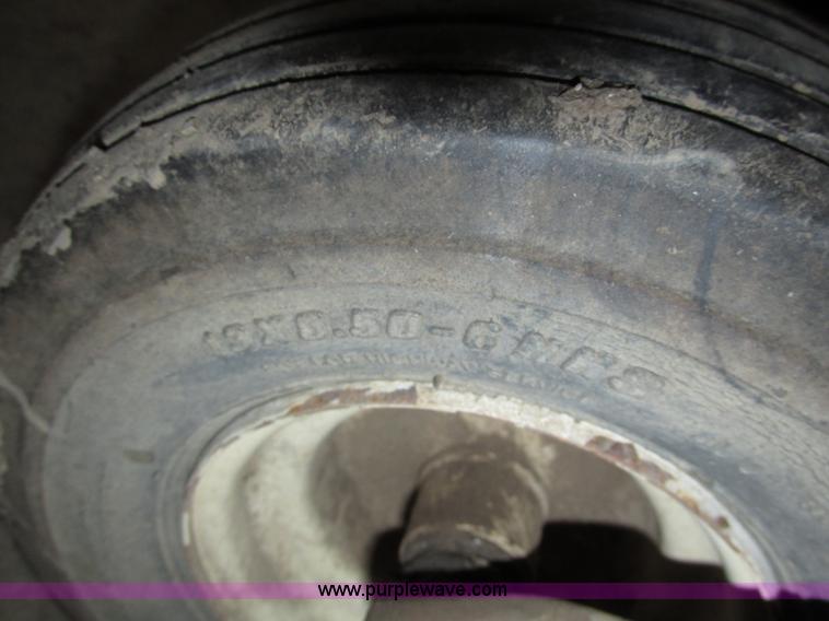 image for item G9958 2003 Grasshopper 720K riding lawn mower