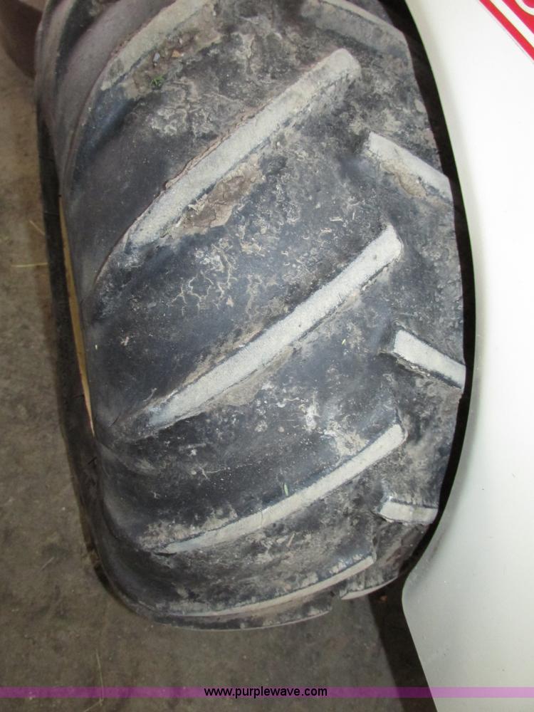 image for item G9958 2003 Grasshopper 720K riding lawn mower