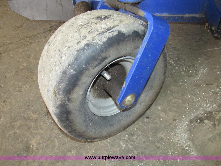 image for item G9959 2012 Dixon Ram 48ZT riding lawn mower