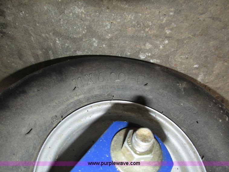 image for item G9959 2012 Dixon Ram 48ZT riding lawn mower